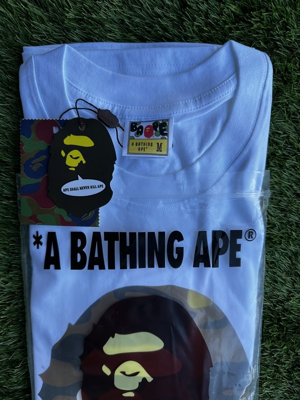 *BRAND NEW* Bape “White” T-shirt- Ready To Ship🚚💨 (Size Smalll) gallery