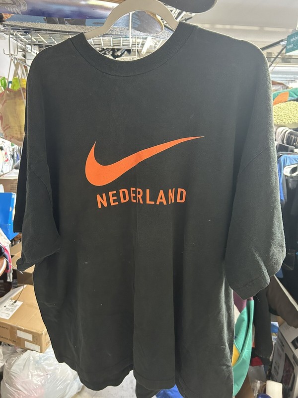 90’s Nike RARE Nederland Big Orange Swoosh T Shirt