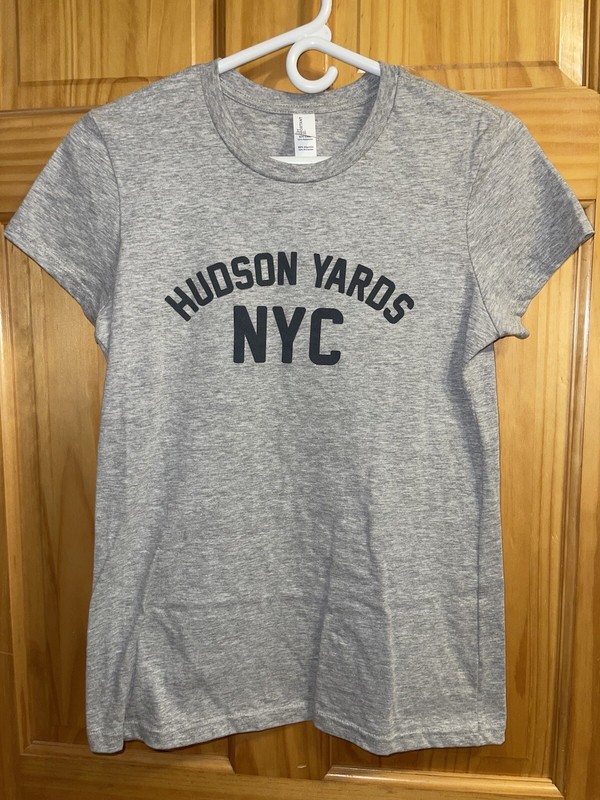 Hudson Yards NYC Gray Graphic T-Shirt Size M New York City Souvenir Tee