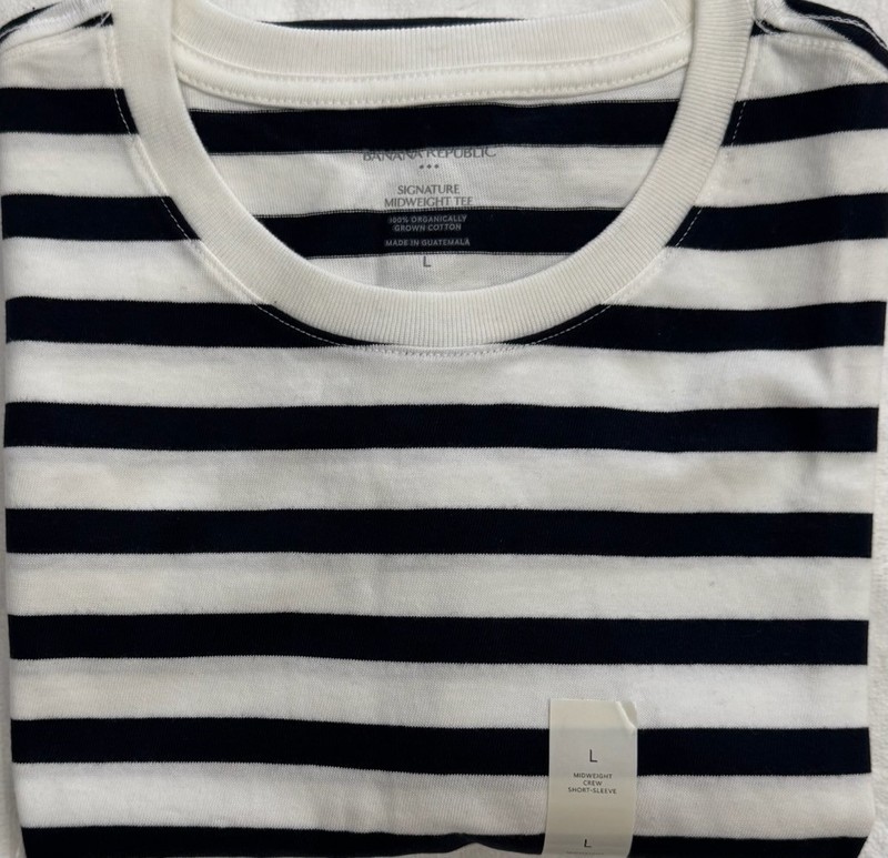 New Banana Republic Men’s Short Sleeve T-Shirt White Stripe Size L $20.00
