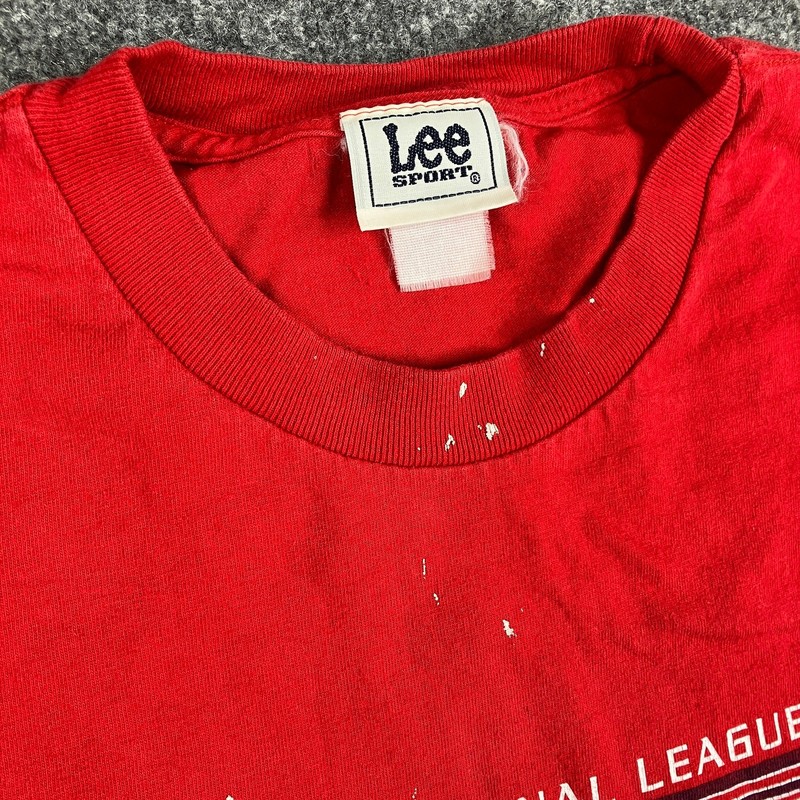 Lee Sport T-Shirt Mens Size XL Red Cardinals 2004 Champs Distressed Graphic gallery