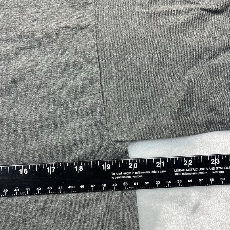 Champion T-Shirt Men Size Large Gray Classic Basic Tee Embroidered Logo gallery