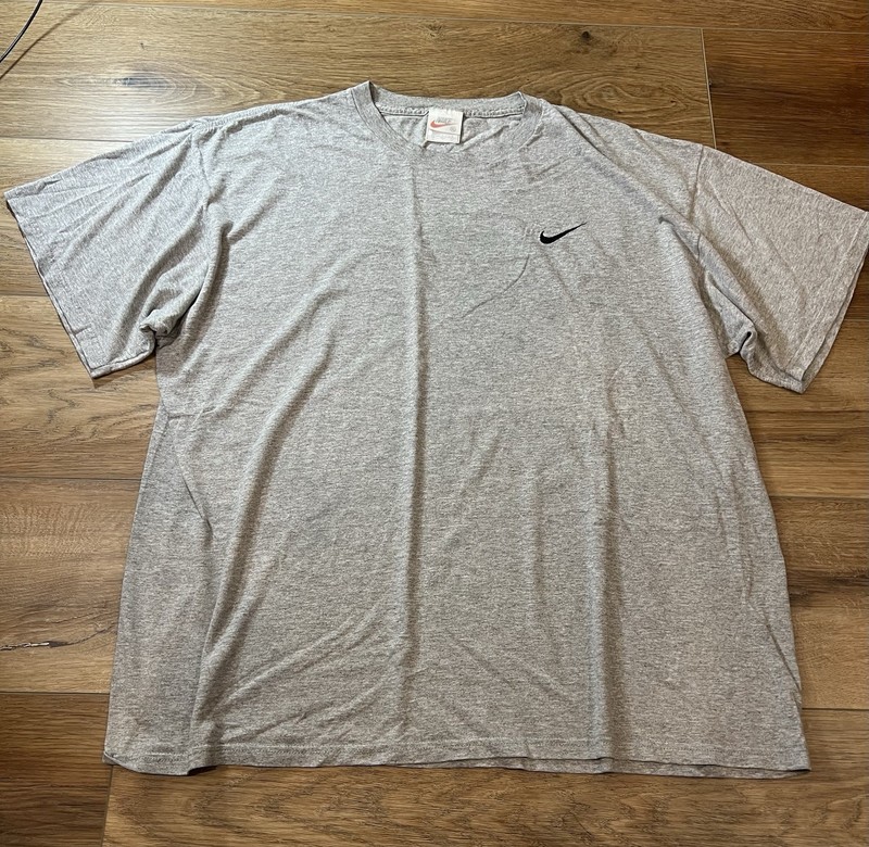 Vintage Nike T-Shirt Mens Size XL Heathered Gray Embroidered Mini Swoosh Y2K