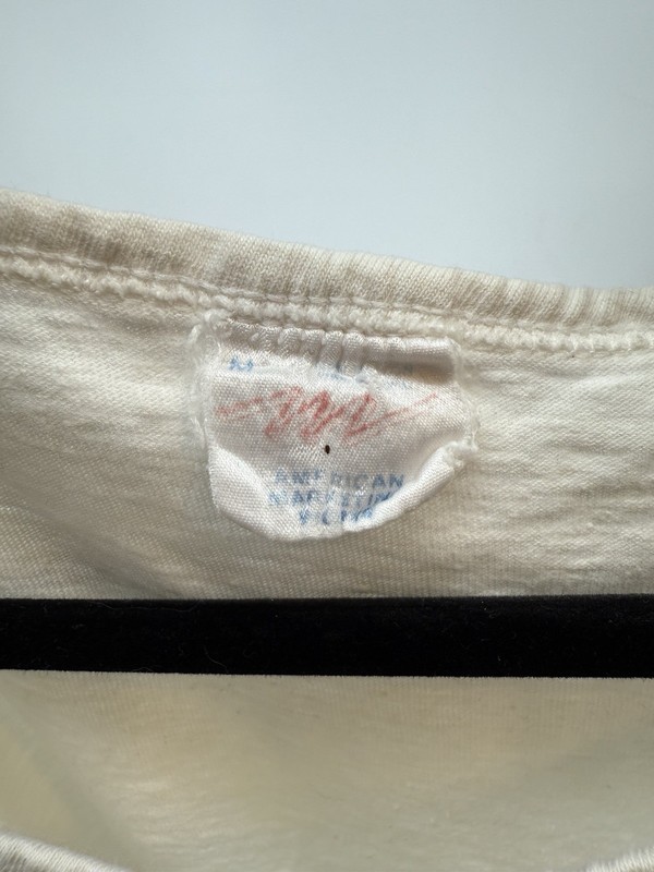 Vintage 90s Body Glove USA Tank Top T-Shirt Medium White Global Beach Revolution gallery