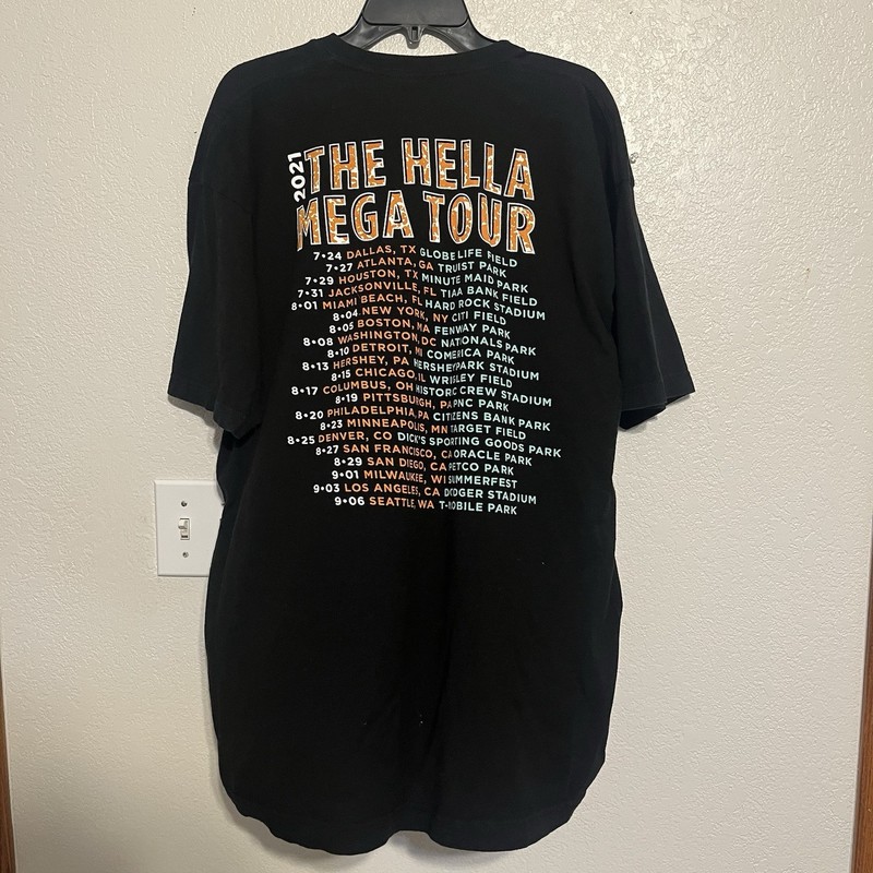 The Hella Mega Tour Shirt Mens XXL Green Day Fall Out Boy Weezer 2021 gallery