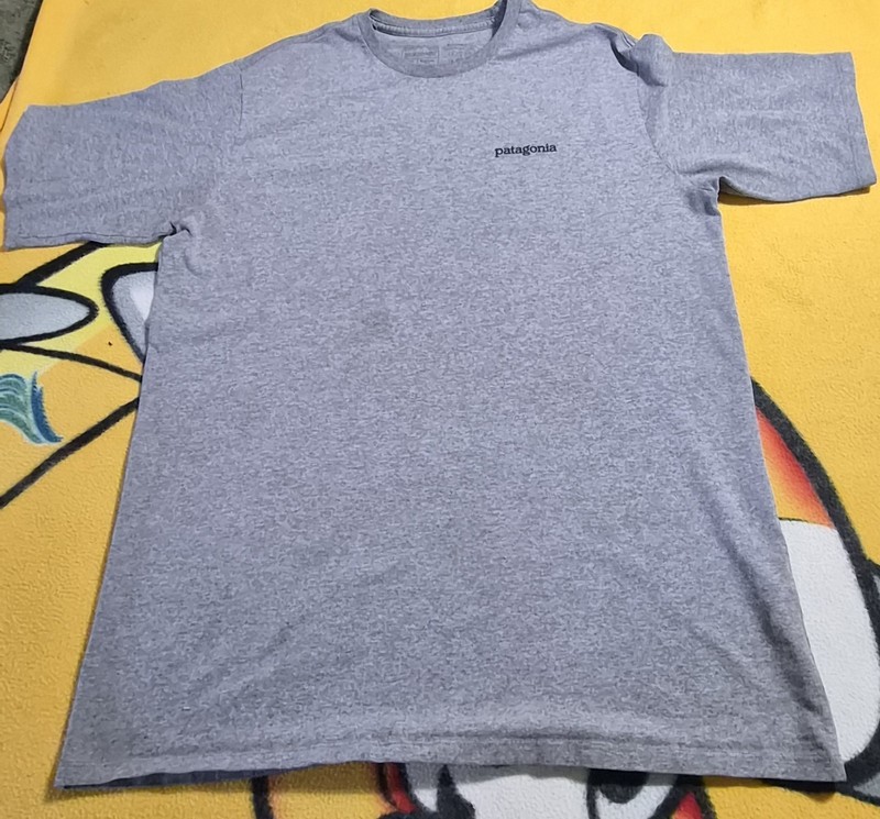 Patagonia Logo Gray Men’s M Cotton Blend Knit Crew Neck Short Sleeve T-Shirt