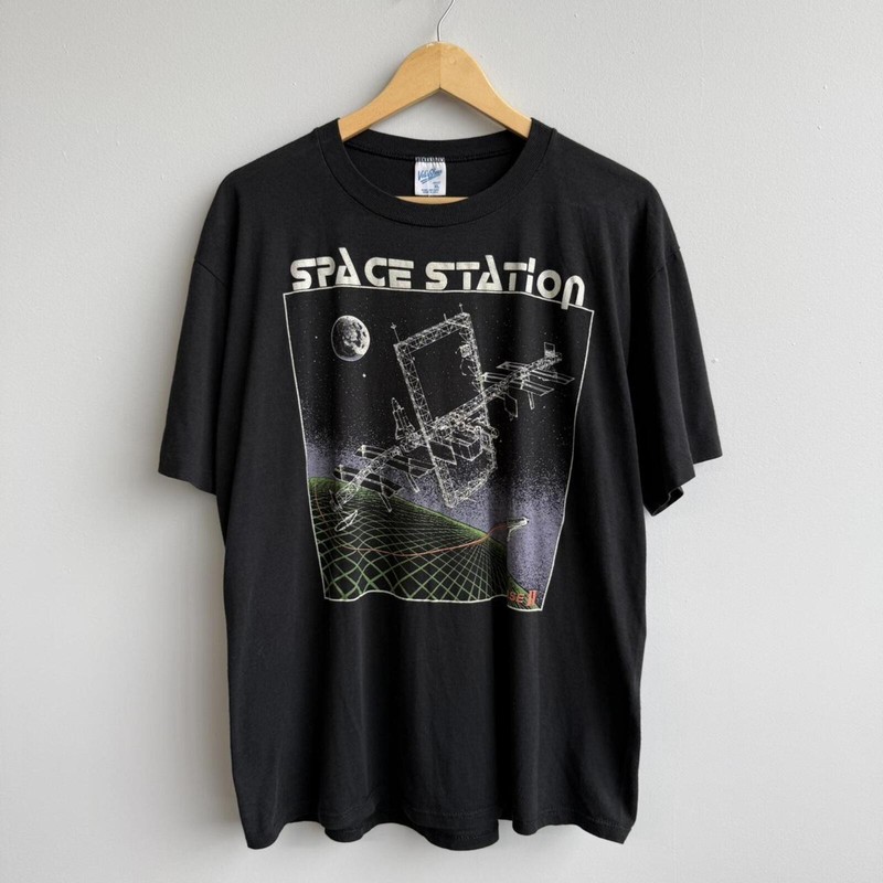 1980s Space Station graphic tee (0310)