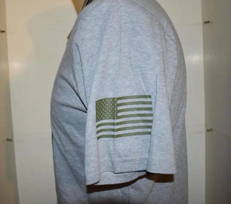 Under Armour Freedom USA Men's T-Shirt 1377075 035 Gray/Black/Army Green NWT gallery