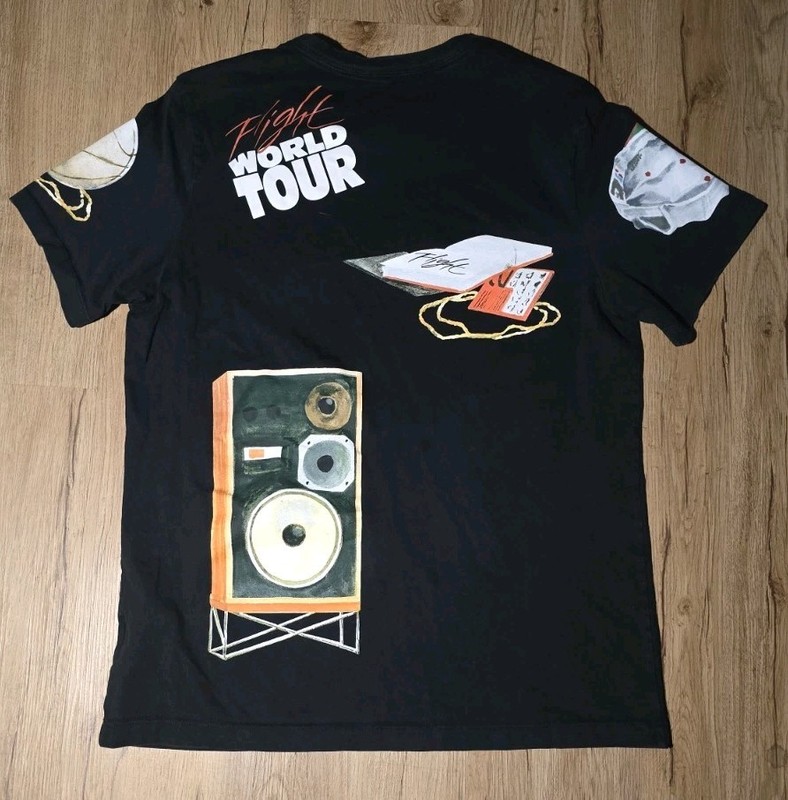 Nike Jordan Flight World Tour Graphic T-Shirt Men’s Large Black Jumpman gallery