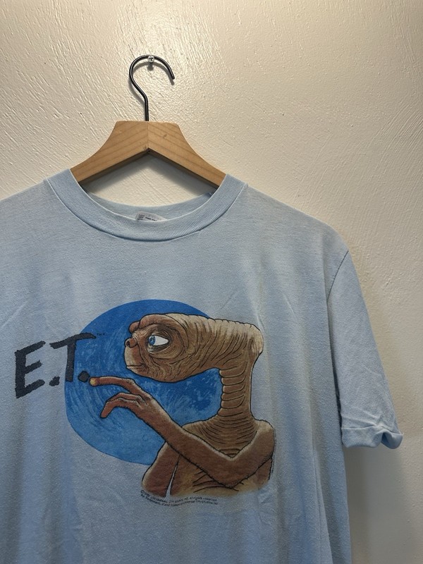 Rare 1982 E.T. Movie Promo Single Stitch Tshirt. Tagged L 19x27 Great Condition gallery