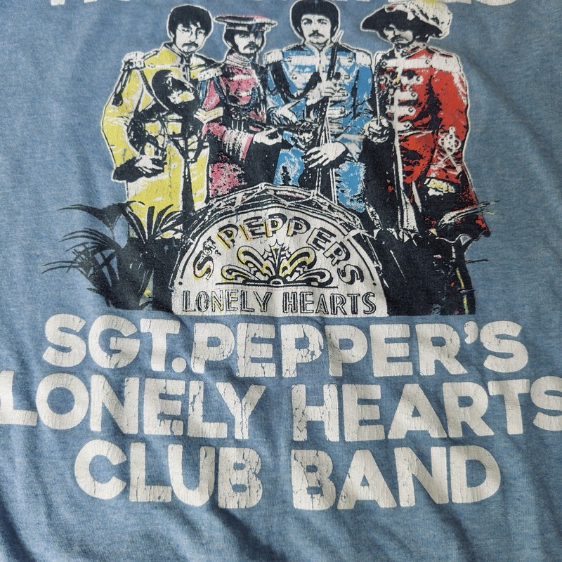 The Beatles T-Shirt Mens Large Blue SGT Peppers Lonely Hearts Club Band Music gallery