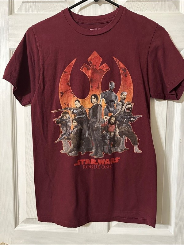 Star Wars Rogue One Graphic Tee – Burgundy Red