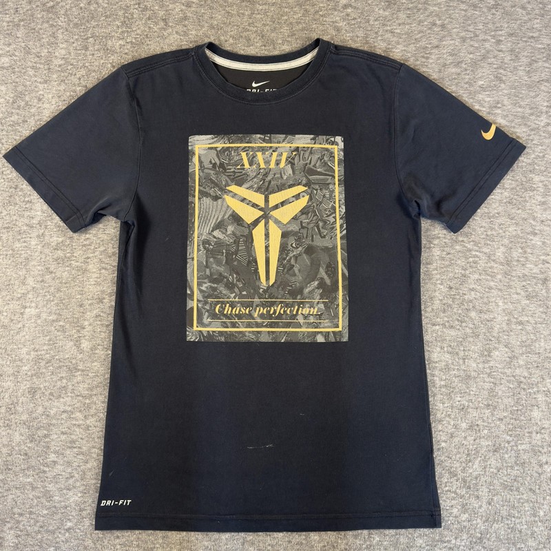 Kobe Bryant Shirt Mens Small Black Nike Dri Fit Graphic Chase Perfection T-Shirt