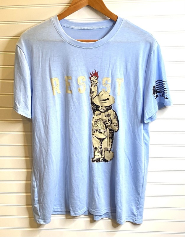 Smokey Bear Resist T-Shirt Size XL Lt Blue/ Tan