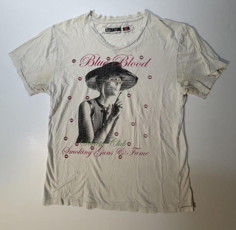 Literature Noir graphic tee Blue Blood Graphic T-Shirt Cream Short Sleeve