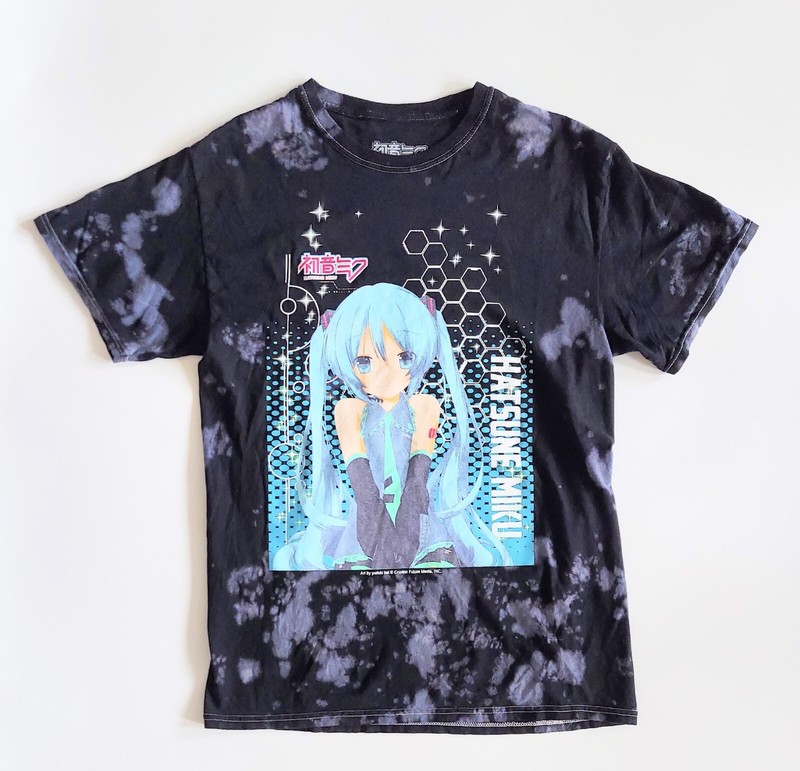 Hatsune Miku Black Bleach Wash Graphic Tee Size Adult Medium 100% Cotton
