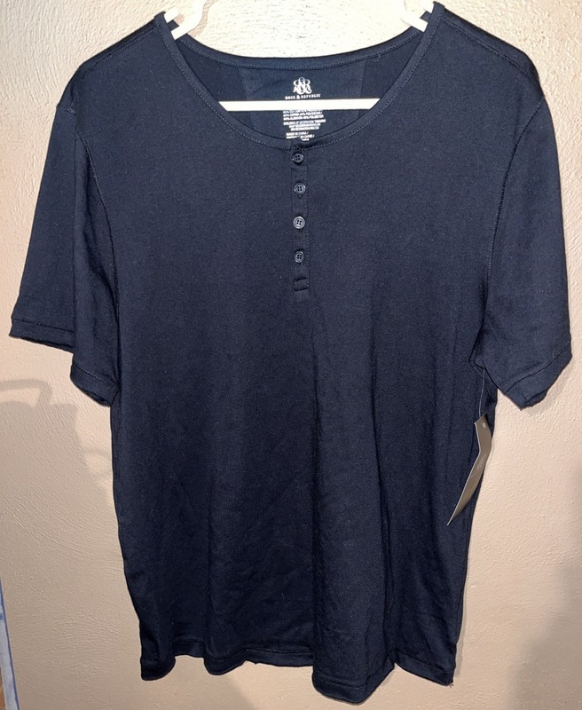 Rock & Republic Men’s Black T-Shirt – Size M – NWT