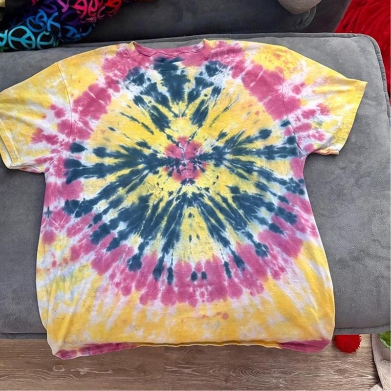 Rainbow Hand Tie-Dyed Short Sleeve T-Shirt