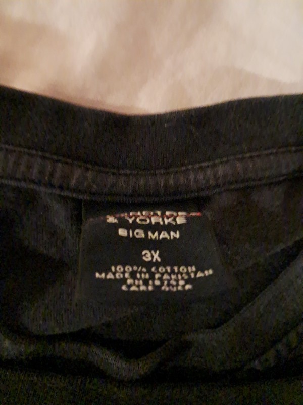 2 Dillard's Roundtree & Yorke Men's 3XL T-shirts. One Navy One Black. SS. Nice gallery