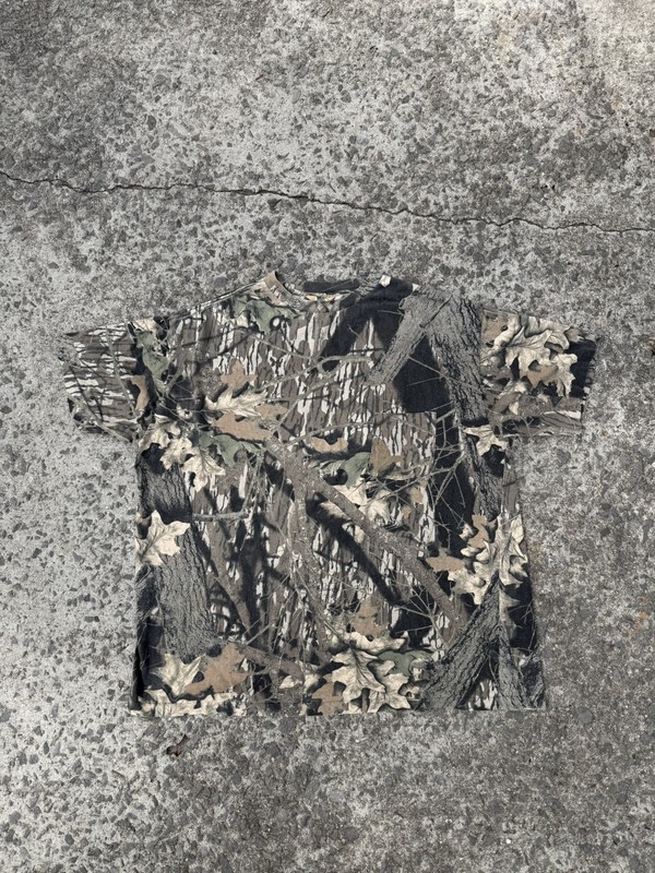 Vintage 90s Mossy Oak Camo Tee Size L