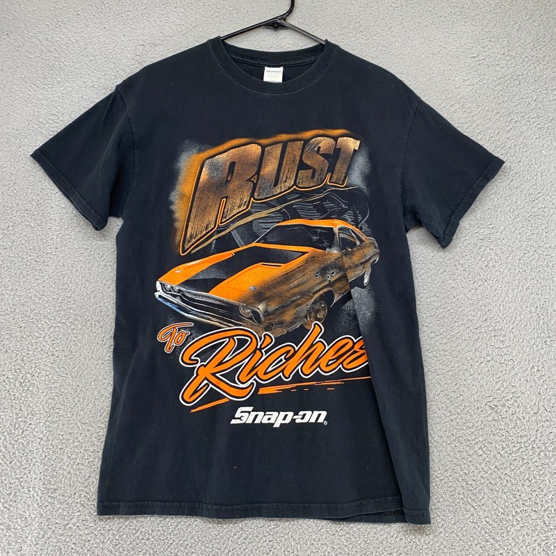 Snap On T-Shirt Mens Medium Rust to Riches Challenger Car Hot Rod Black Orange