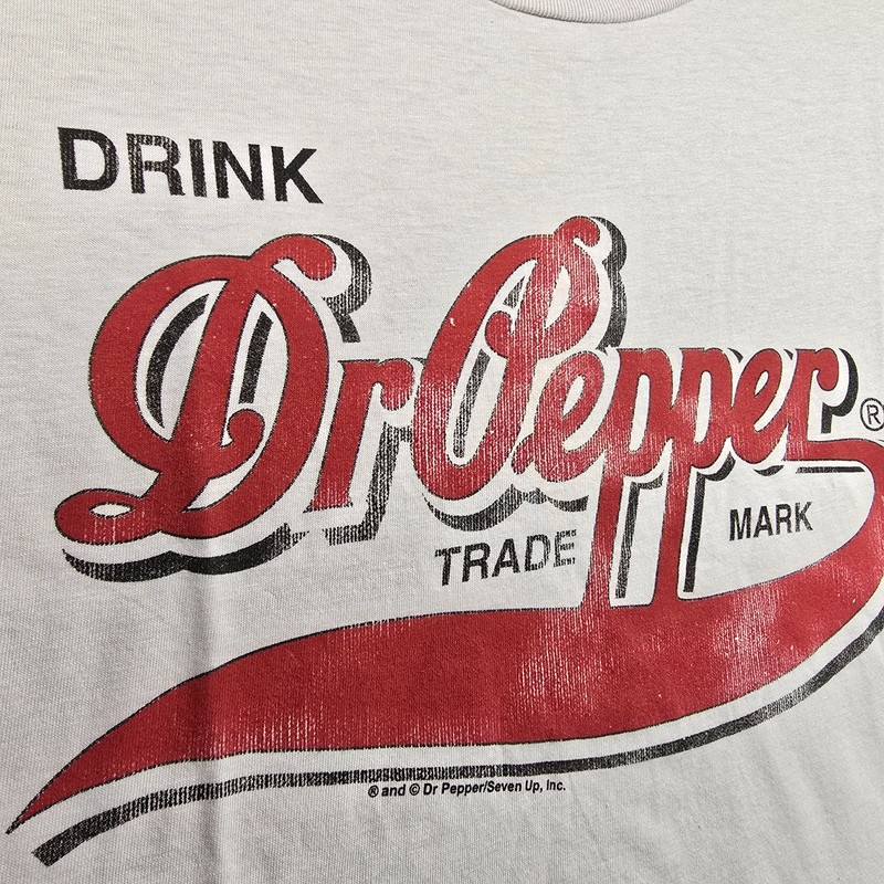 DR PEPPER Shirt Mens Large L Beige SODA POP CASUAL Distressed Retro 7 Up NWT