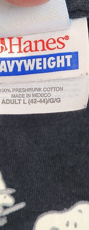 Peanuts Snoopy Hanes Heavy Weight Glow In The Dark Print 100% Cotton. Large gallery