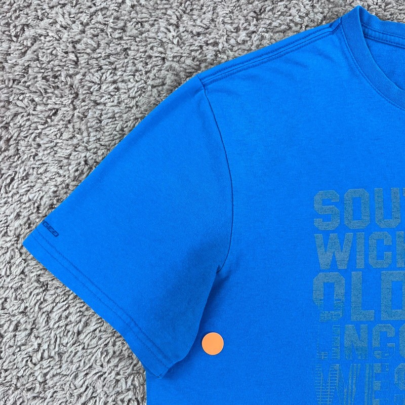UNDER ARMOUR HeatGear Blue Chicago Neighborhoods Graphic Print T-Shirt Mens M gallery