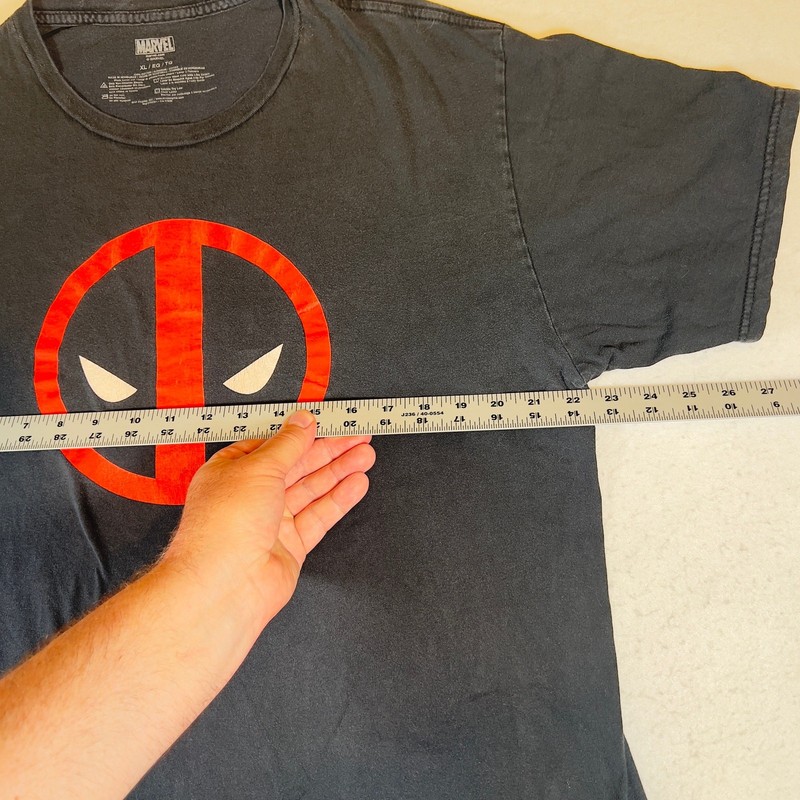 Marvel Universe X-Men Comics Deadpool Logo T-Shirt Men's XL Black gallery