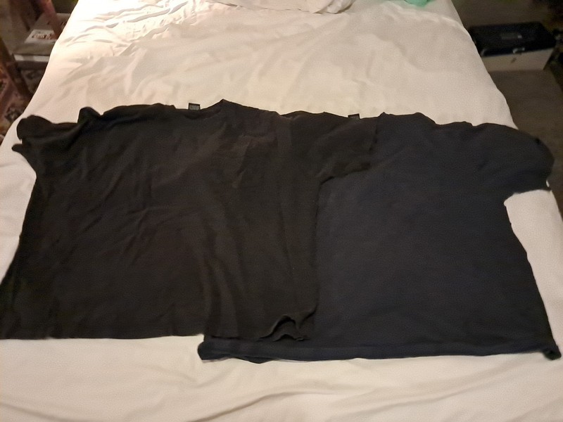 2 Dillard’s Roundtree & Yorke Men’s 3XL T-shirts. One Navy One Black. SS. Nice
