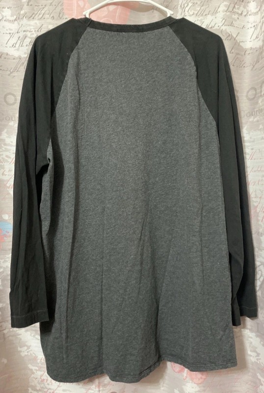 EVERLAST Gray and Black Long Sleeve Men’s Tee Sz XL gallery