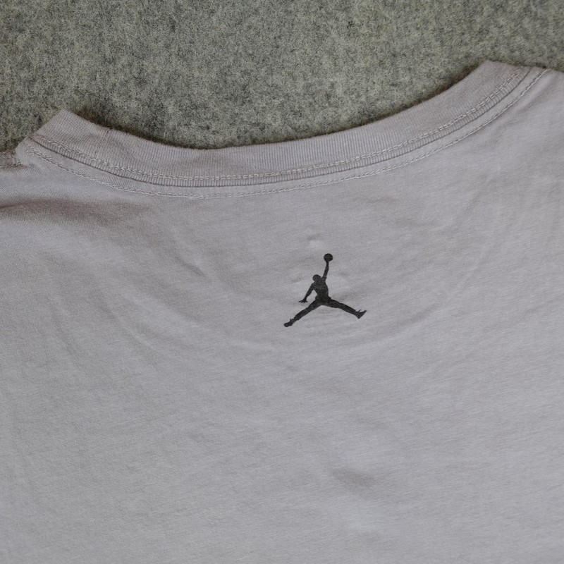 Jordan Shirt Mens XL Gray Air Jumpman Photo Panel Graphic Tee Basketball Nike gallery