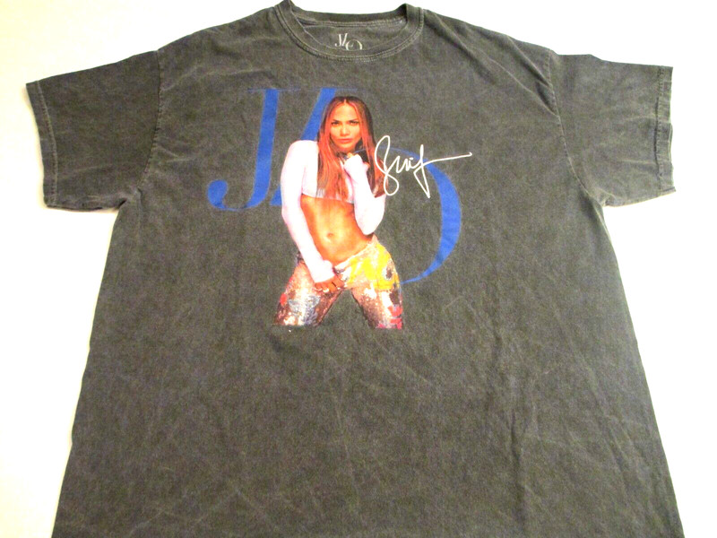 Jennifer Lopez JLO Classic Photo Graphic Men’s Unisex 1X Mineral Wash Tee Shirt
