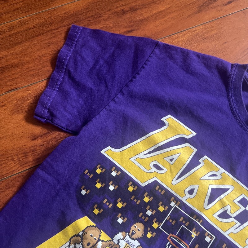 VTG Kobe Bryant Shirt Exclusive NBA Los Angeles Lakers 8-Bit Video Gamer Adult S gallery