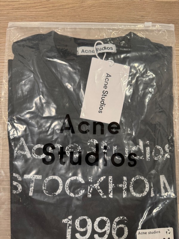 Acne Studios T Shirt - Brand New - Size L gallery