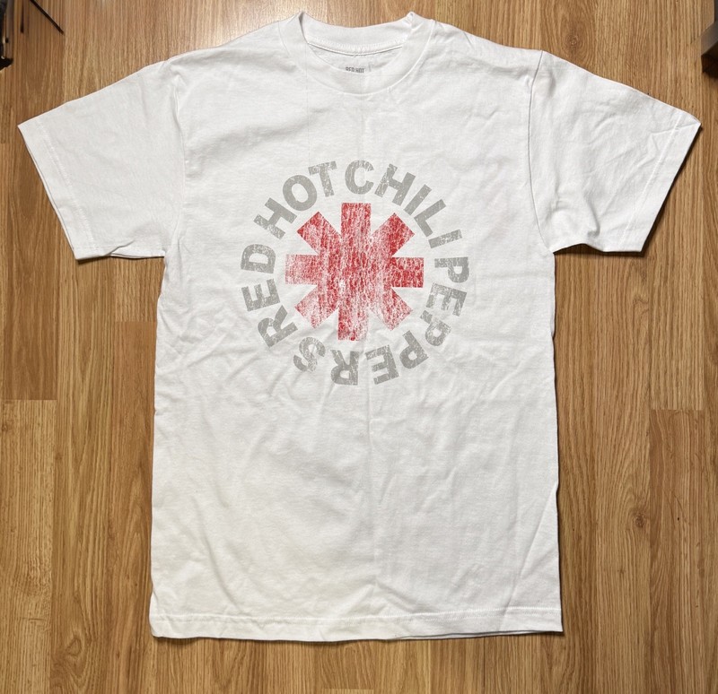 RED HOT CHILI PEPPERS T-shirt WHITE size SMALL Unisex 1124