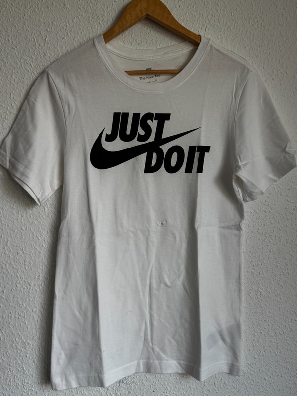 Nike “Just Do It” Graphic T-Shirt – White – Men’s Small