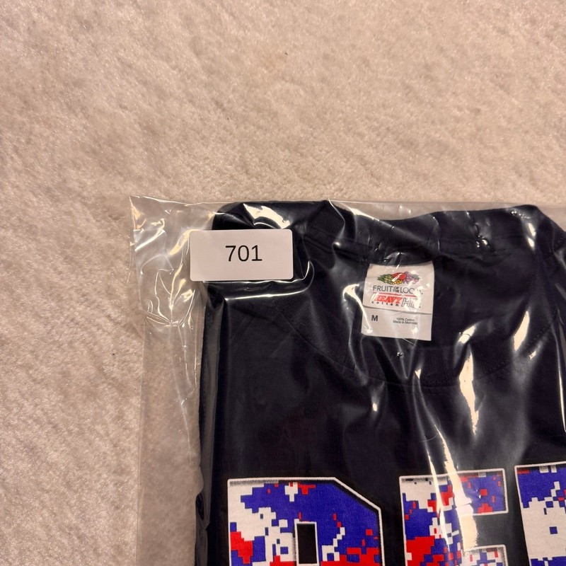Fruit of the Loom Men's M Red White Blue Iwo Jima Flag Raising T-Shirt gallery