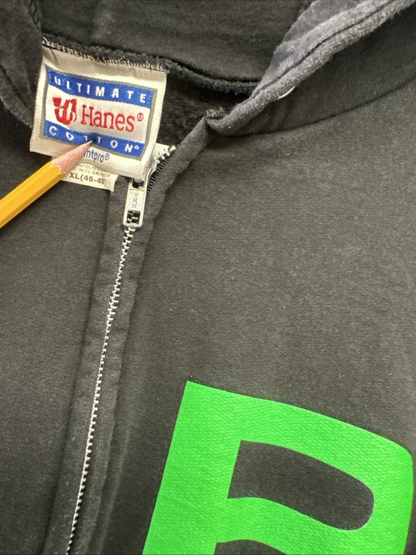 Rogue Fitness Classic Logo Hoodie Size ExtraLarge American Made CrossFit (RARE) gallery