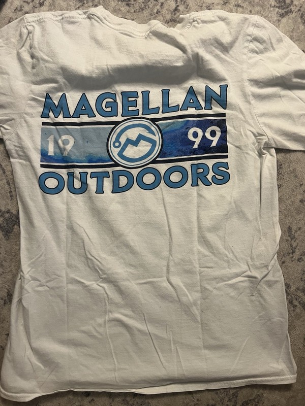 Magellan Outdoors Men’s S White/Blue Logo Graphic Crew Neck Short Sleeve Tee