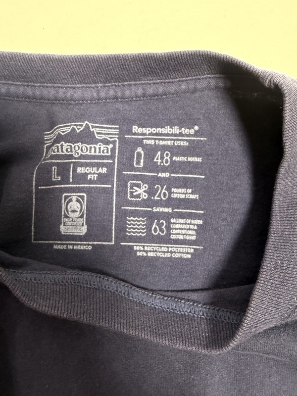 Patagonia Worn Wear Mens Long Sleeve T Shirt Blue Large Big Logo Cotton Tee gallery