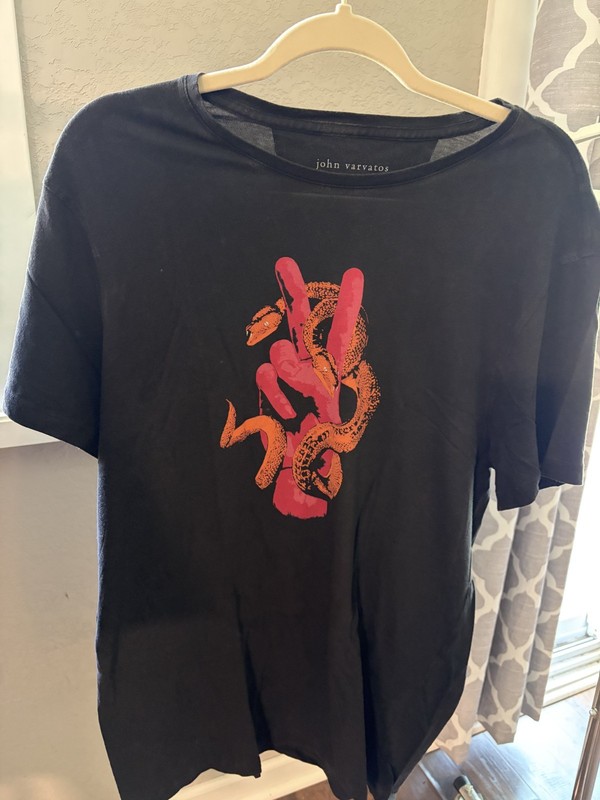john varvatos t-shirt