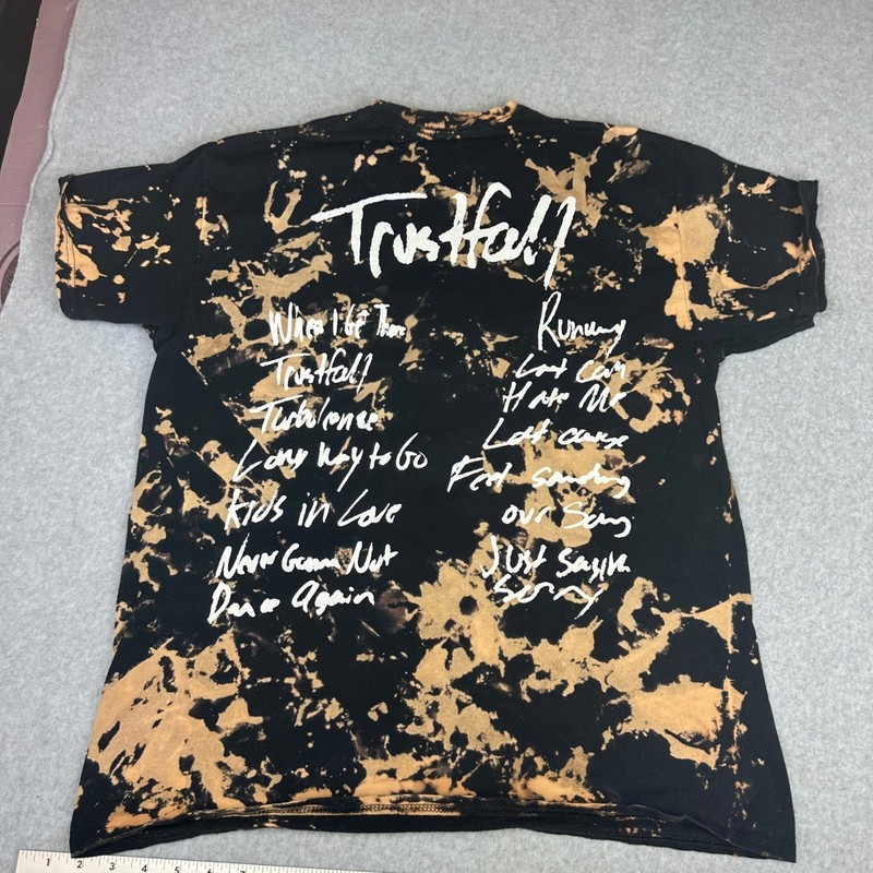 Pink Trustfall Tour Graphic T-Shirt Bleach Wash Black Medium Concert Merch gallery