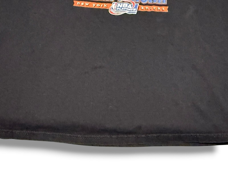 Vintage 2000 Champion New York Knicks XL Eastern Conference Championship T-Shirt gallery