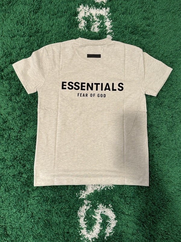 Fear Of God Essentials Light Oatmeal Tee size M