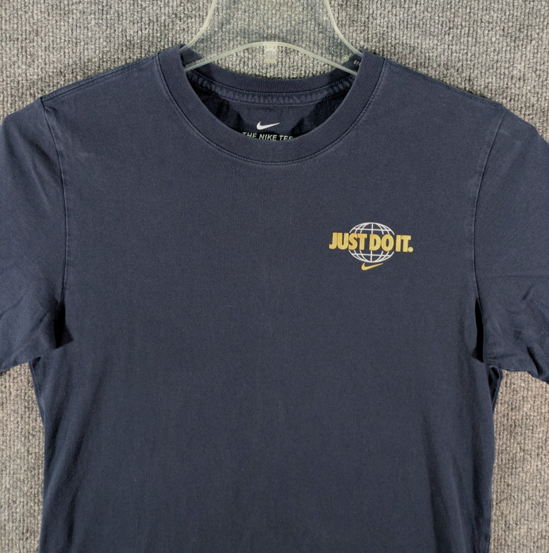 Nike Men's Small Navy Short Sleeve Graphic Tee World Globe Logo National Flags gallery