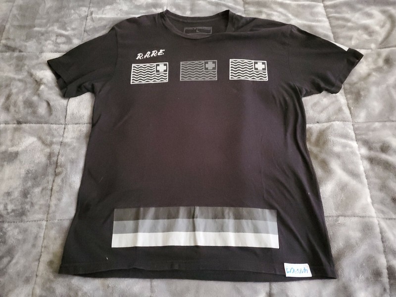 PINK + DOLPHIN R.A.R.E Flag Emblem Black Short Sleeve Tshirt SZ L gallery