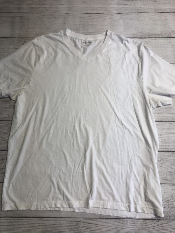 Old Navy Shirt Mens Medium White V-Neck Soft-Washed Short Sleeve Basic Casual