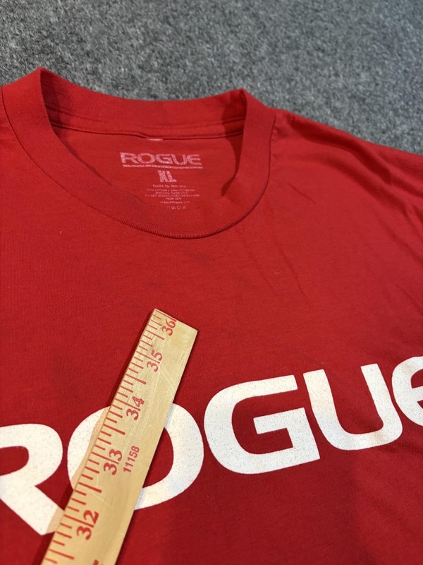 Rogue Shirt Mens XL Red American Flag Logo Graphic Tee USA Made Athletic Fit gallery