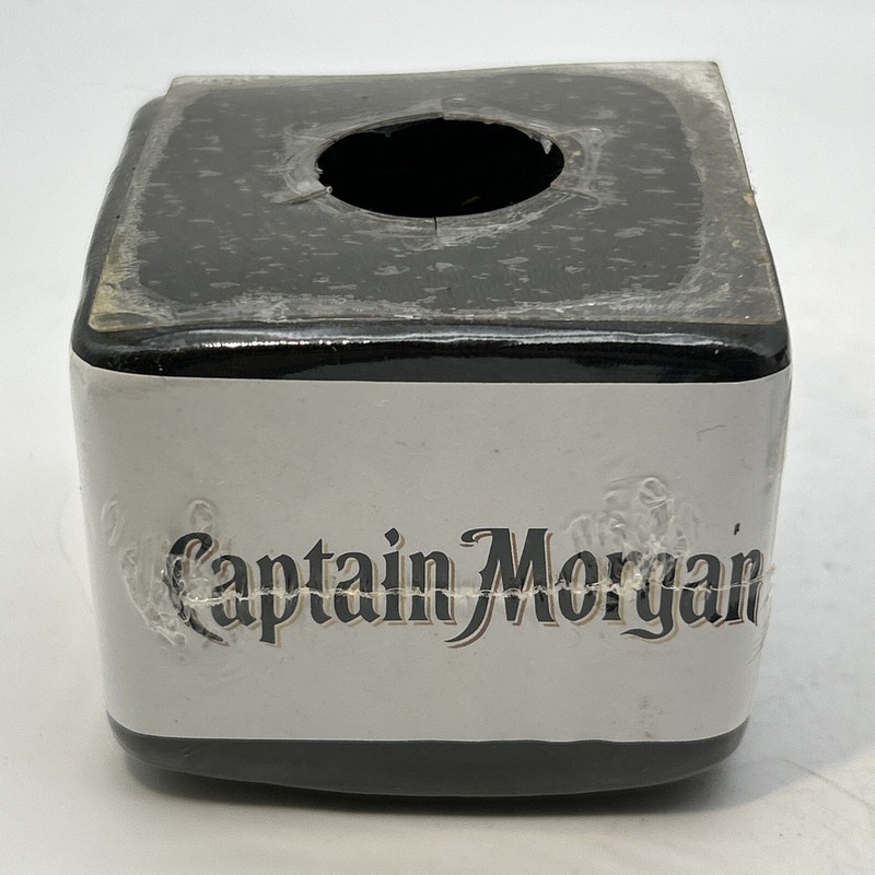 2-Vtg Captain Morgan Graphic T-Shirts Pirate Logo Front Back Rum (Size Unknown) gallery